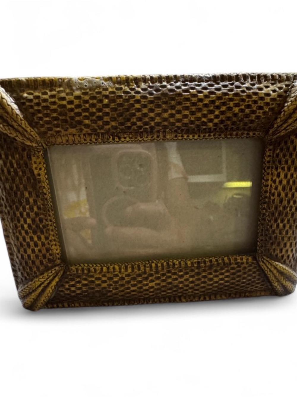 Vintage-Style Decorative Picture Frame in Antique Gold 3x5